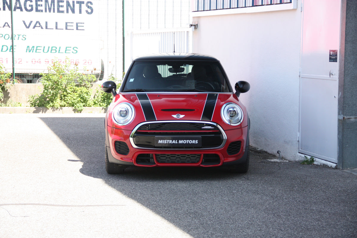Mini John Cooper Works 2.0l 231 ch / 33.500 km / 2017 / 23.900€