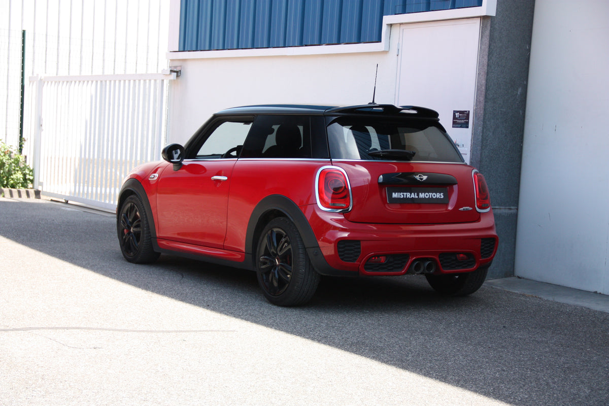 Mini John Cooper Works 2.0l 231 ch / 33.500 km / 2017 / 23.900€