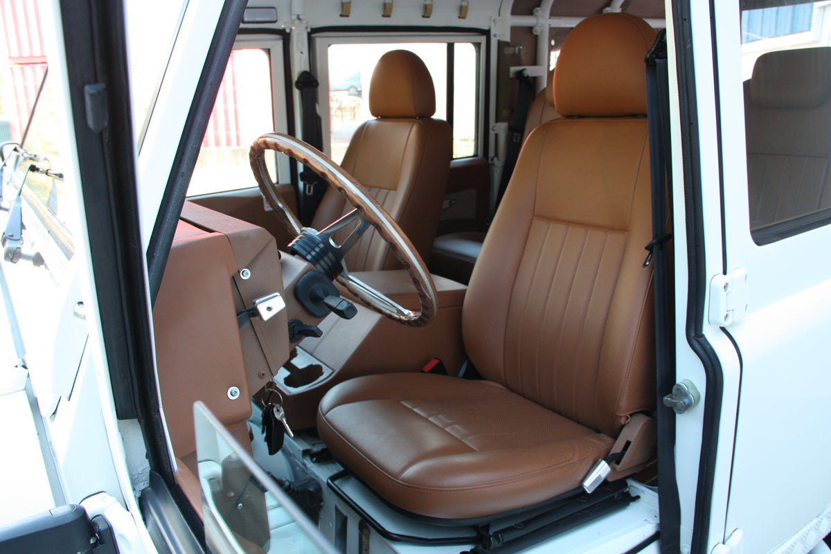 Land Rover Defender 110 TD5 "Wheels Experience" / 129.900€