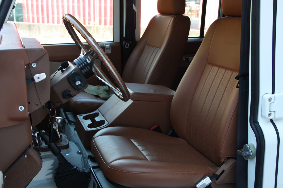 Land Rover Defender 110 TD5 "Wheels Experience" / 129.900€