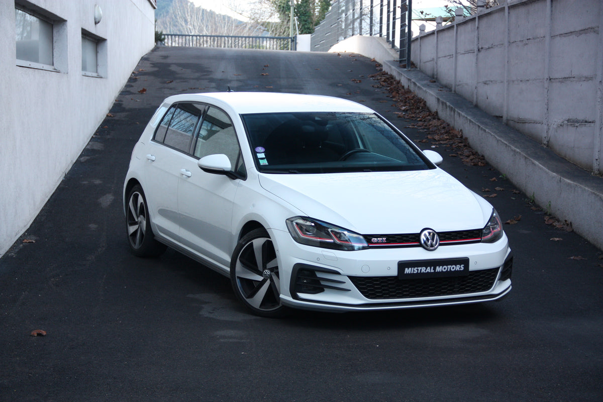 Volkswagen Golf 7 2.0 tsi 245 GTI Performance dsg7 / 25.900€