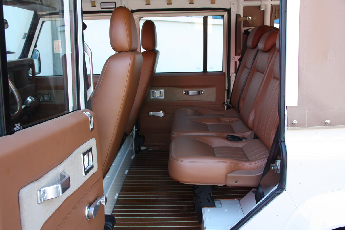 Land Rover Defender 110 TD5 "Wheels Experience" / 129.900€
