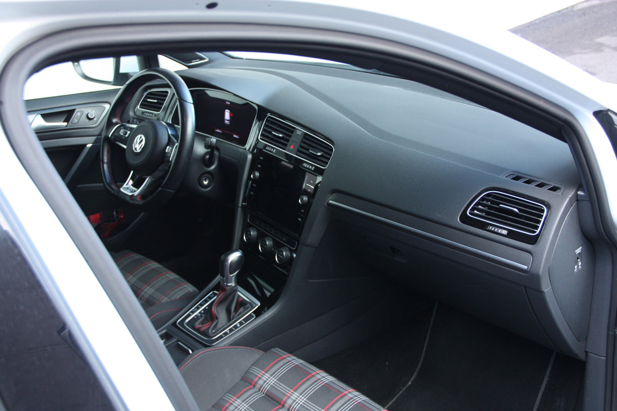 Volkswagen Golf 7 2.0 tsi 245 GTI Performance dsg7 / 25.900€