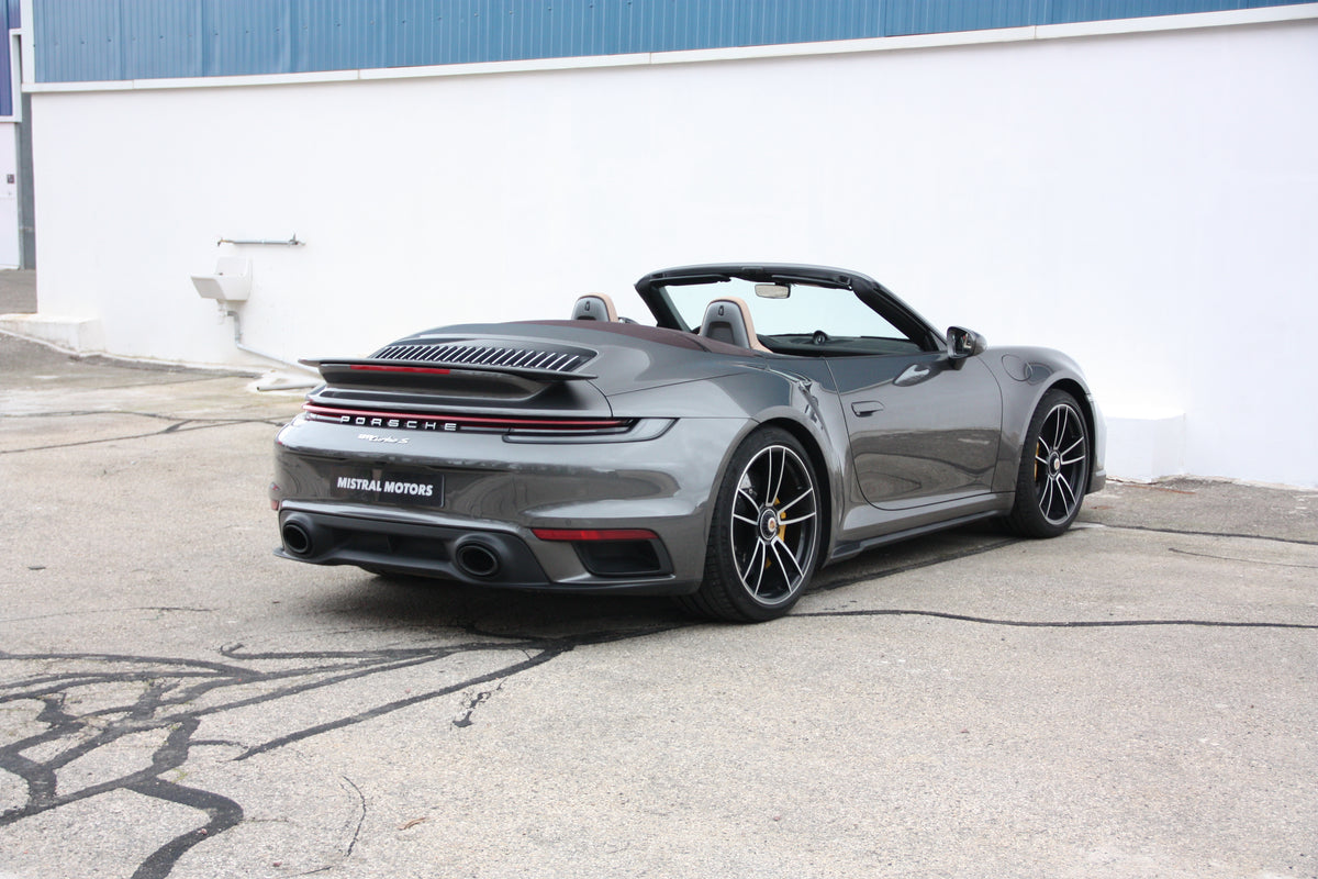 Porsche 992 Turbo S Cabriolet / 40.000km / 227.900€