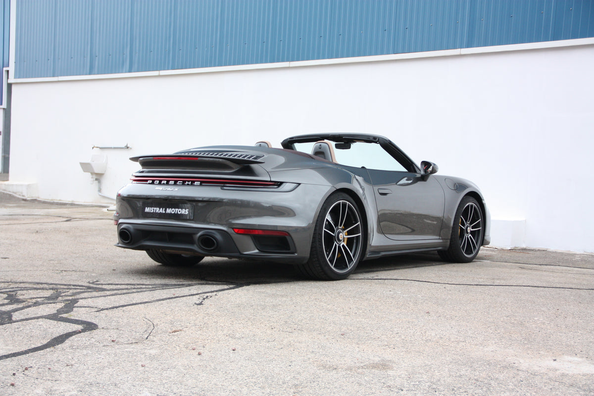 Porsche 992 Turbo S Cabriolet / 40.000km / 227.900€