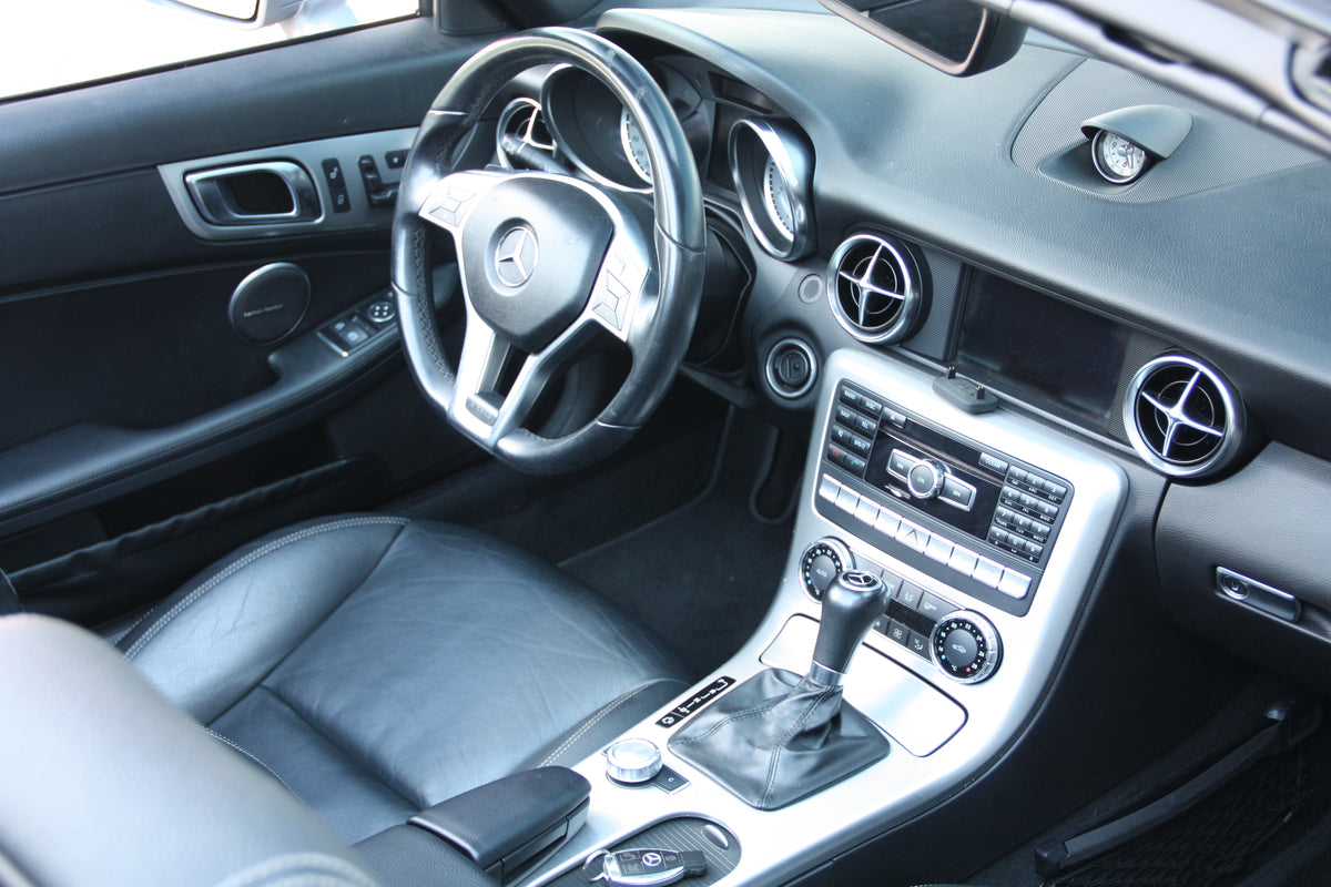 Mercedes SLK 350 V6 306cv / 82.000km / 26.900€ / 2012