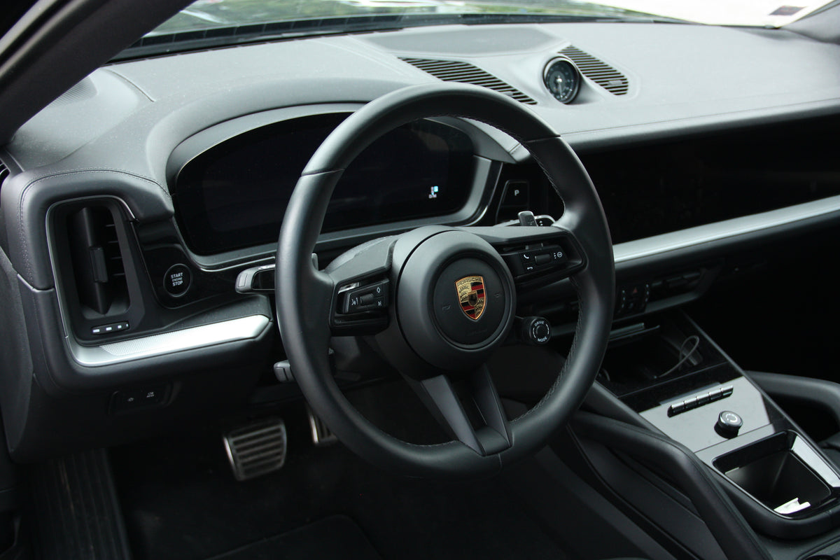 Porsche Cayenne S Coupe 3.0L 519ch E-Hybrid / 30.000km / 139.900€