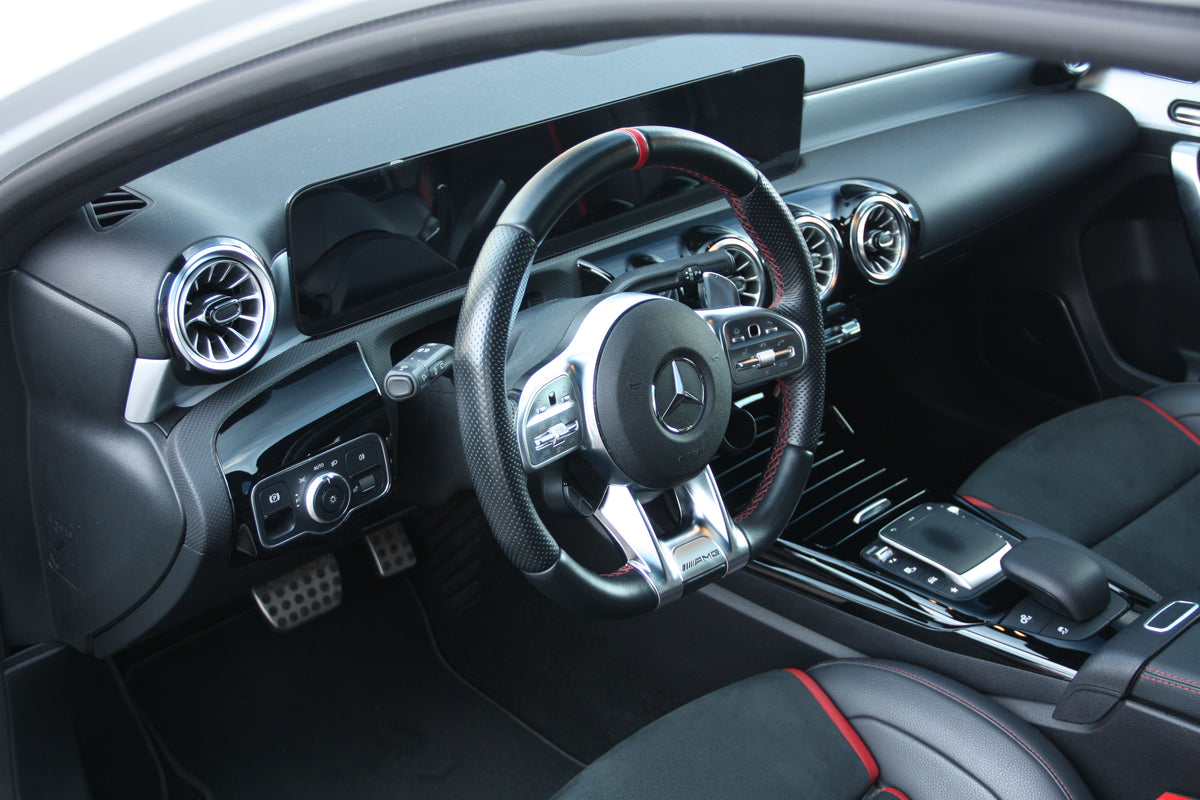 Mercedes A35 AMG / 24.000km / 46.900€