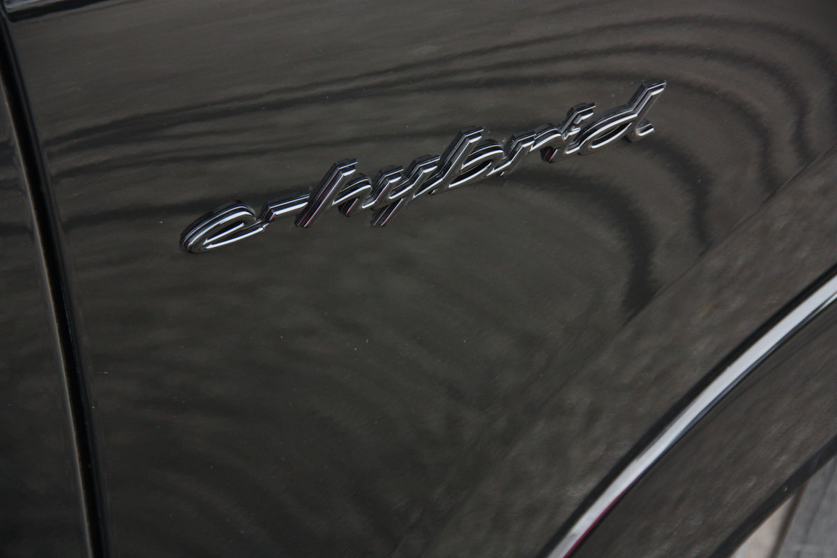 Porsche Cayenne S Coupe 3.0L 519ch E-Hybrid / 30.000km / 139.900€