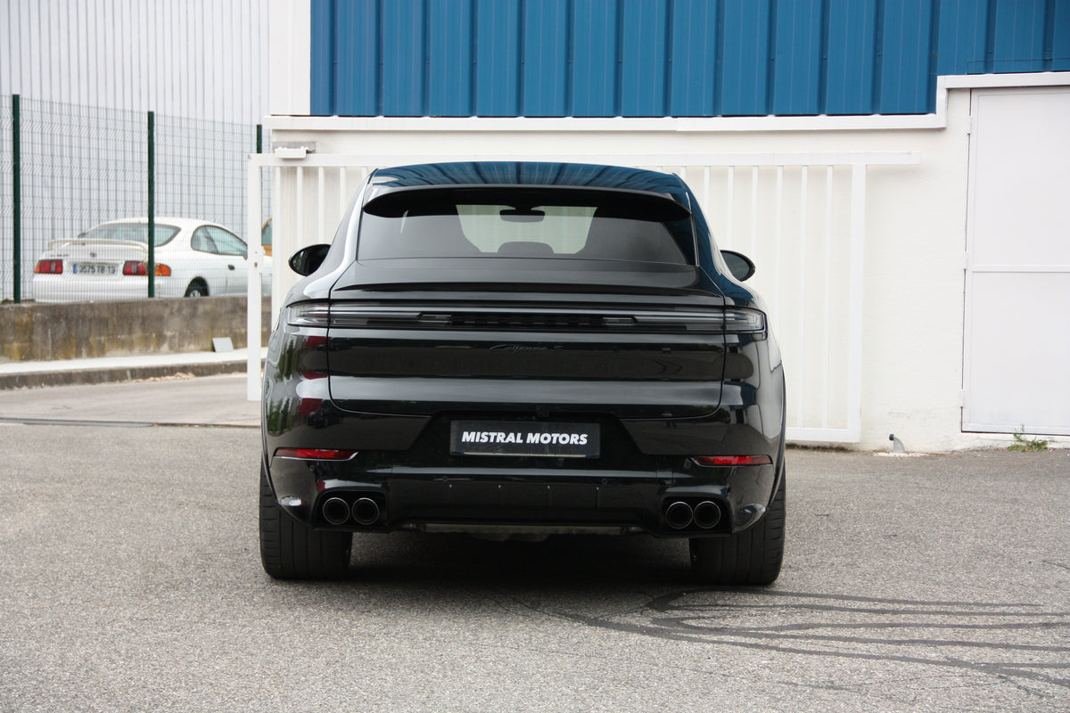 Porsche Cayenne S Coupe 3.0L 519ch E-Hybrid / 30.000km / 139.900€