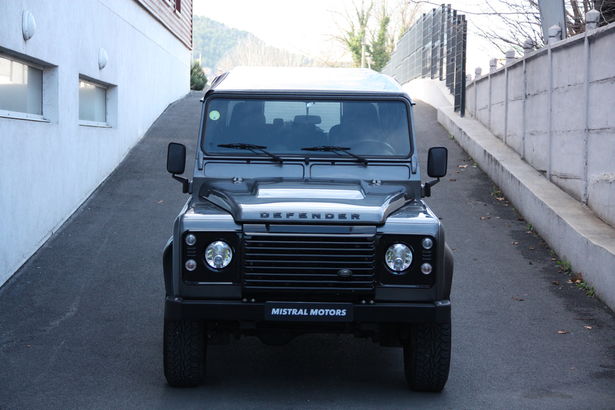 Land Rover Defender 110 TD4 7 places TVA recuperable / 64.900€