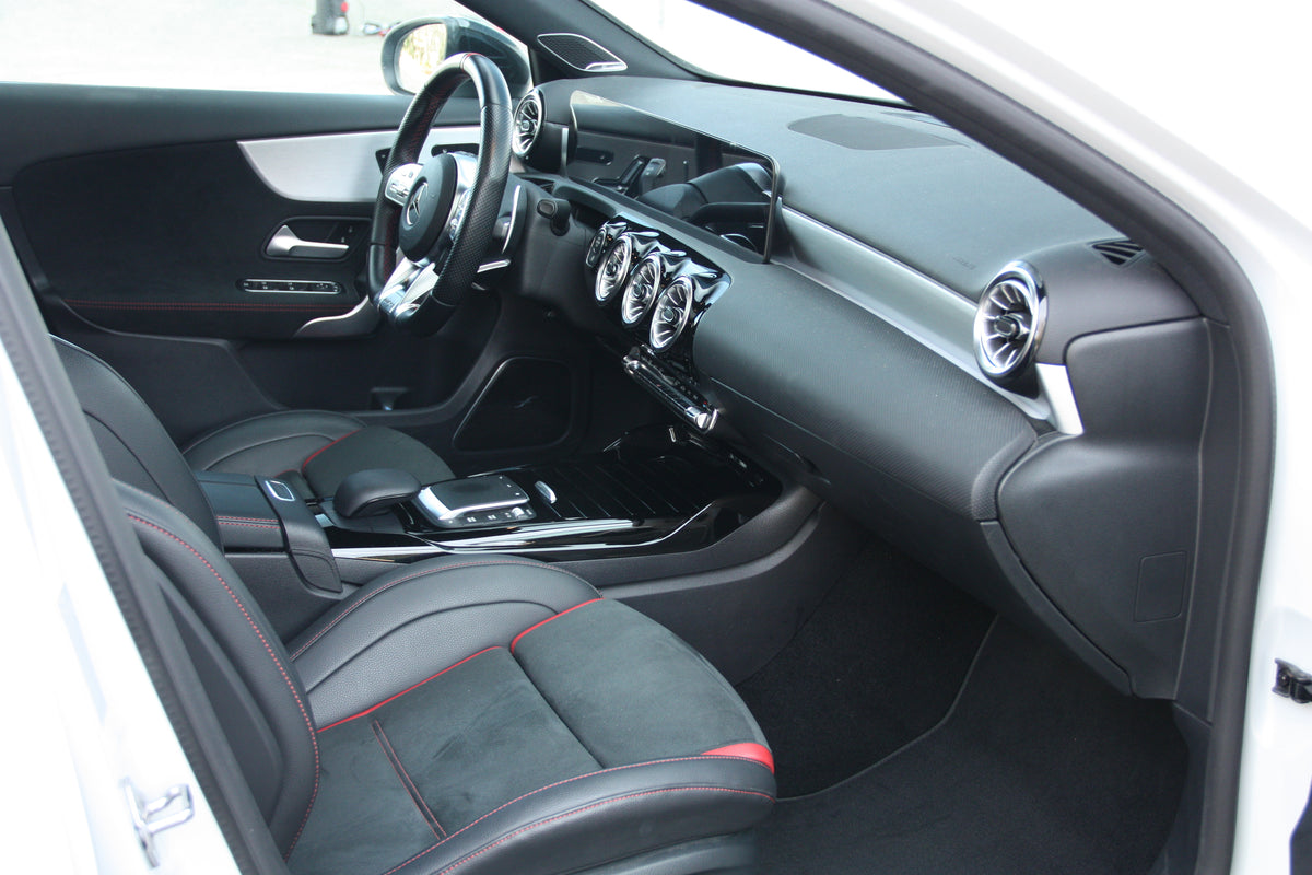 Mercedes A35 AMG / 24.000km / 46.900€