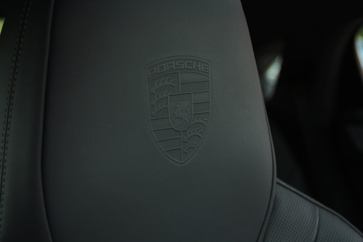 Porsche Cayenne S Coupe 3.0L 519ch E-Hybrid / 30.000km / 139.900€