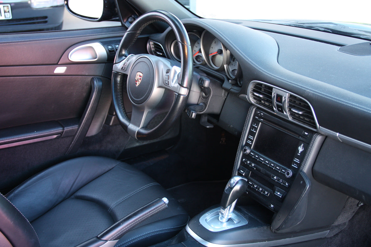 Porsche 911 997/2 Carrera S / 77.900km / 2008 / 71.900€