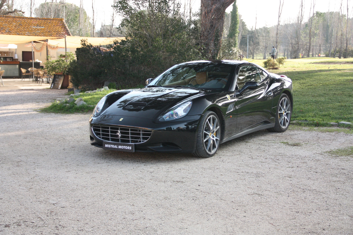 Ferrari California 30 490cv / 49.500km / 127.900€