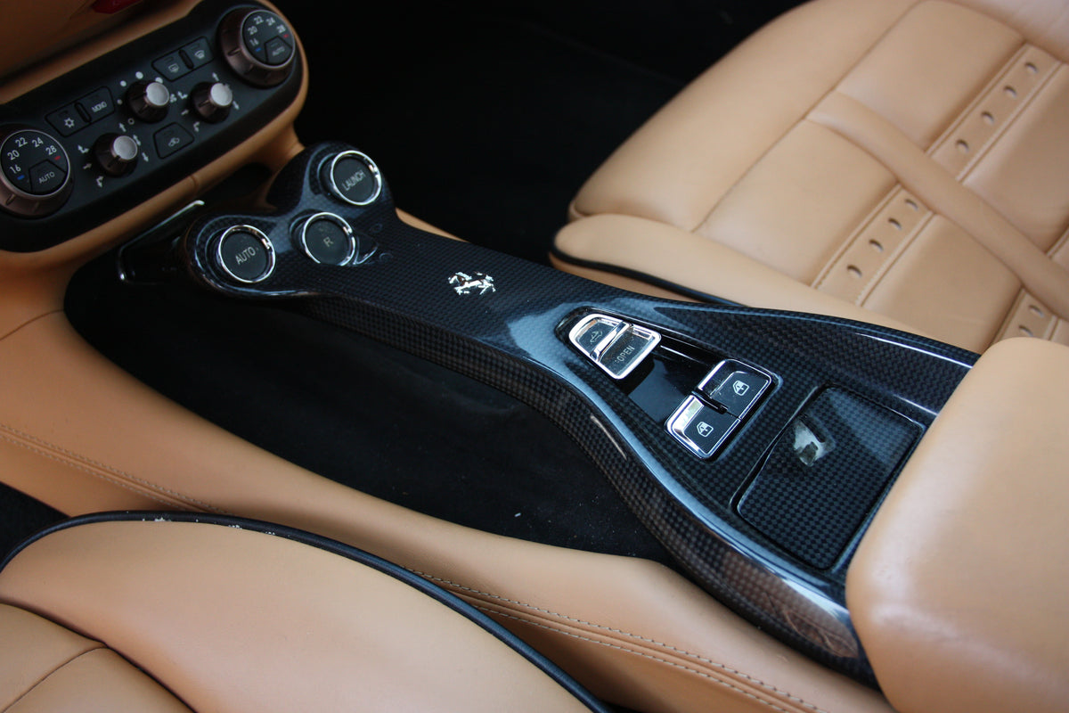 Ferrari California 30 490cv / 49.500km / 127.900€