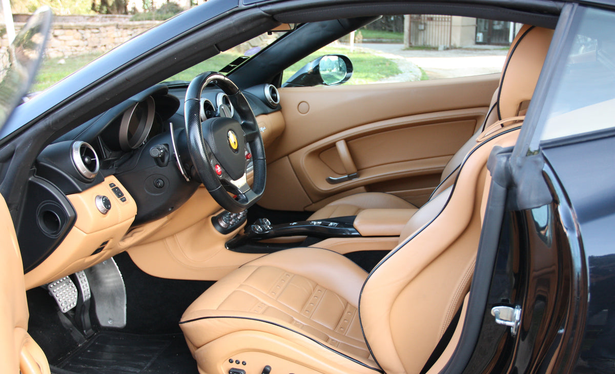 Ferrari California 30 490cv / 49.500km / 127.900€