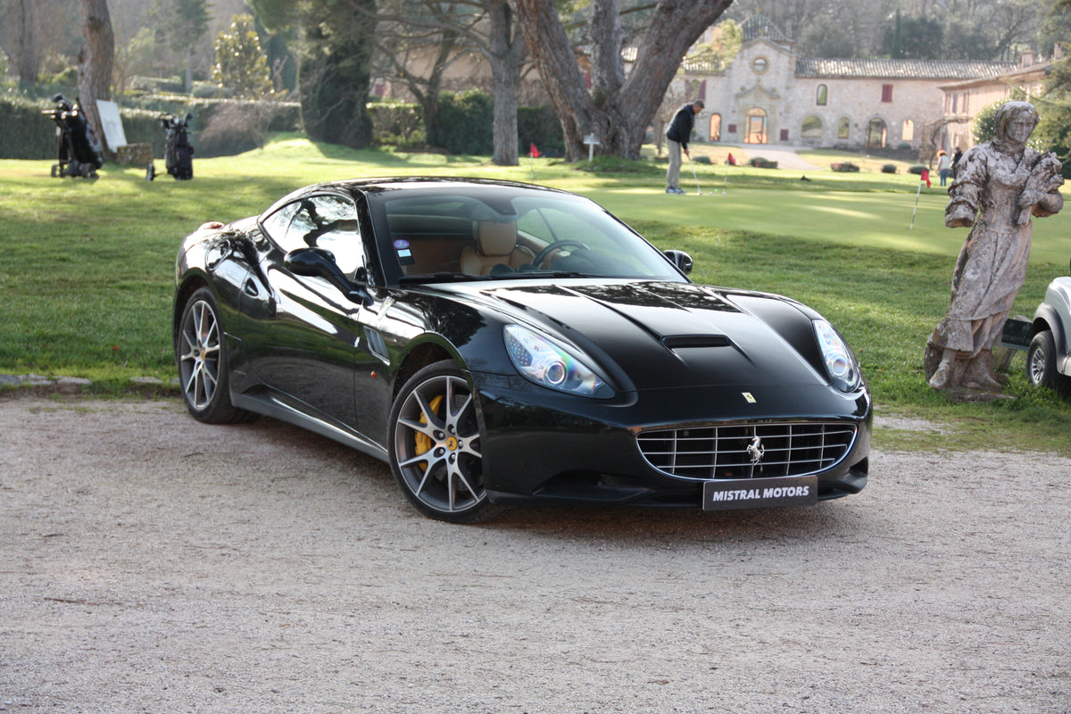 Ferrari California 30 490cv / 49.500km / 127.900€
