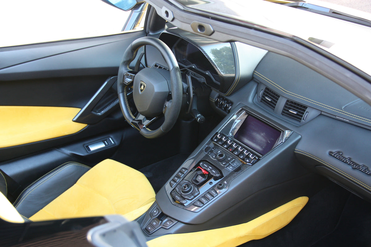 Lamborghini Aventador S Roadster / 28.000km / 394.900€