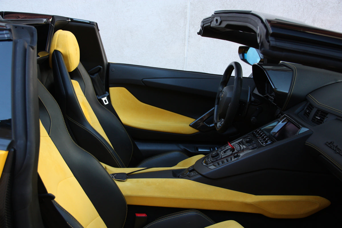 Lamborghini Aventador S Roadster / 28.000km / 394.900€