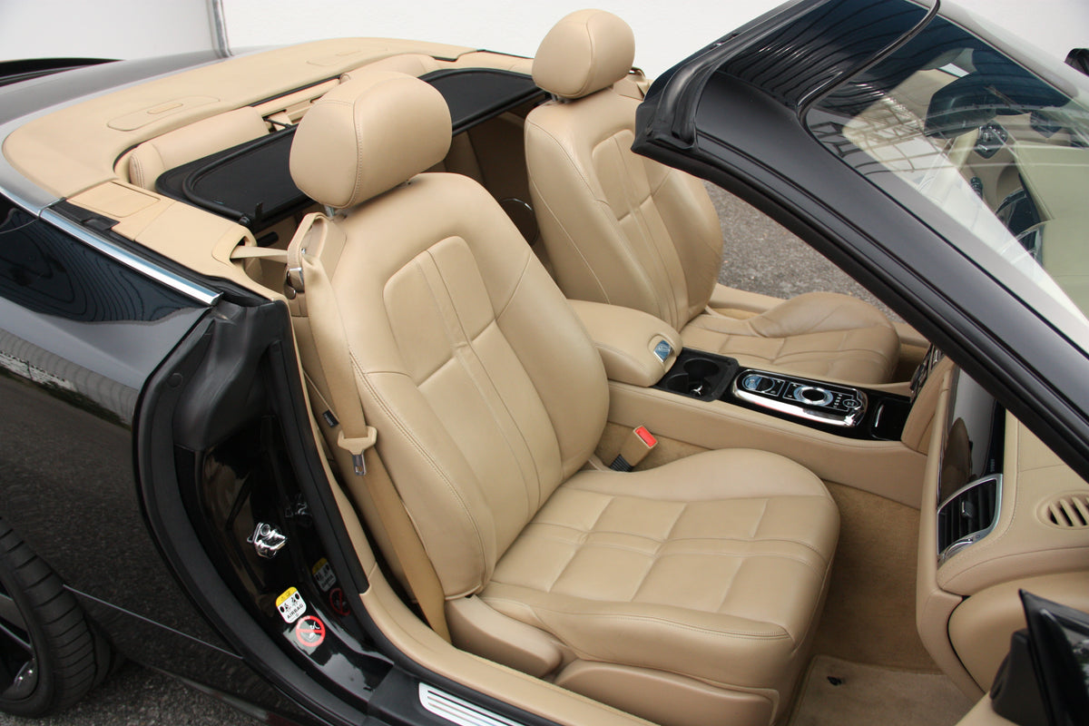 Jaguar XK Cabriolet V8 / 74.900km / 47.900€ / 2012