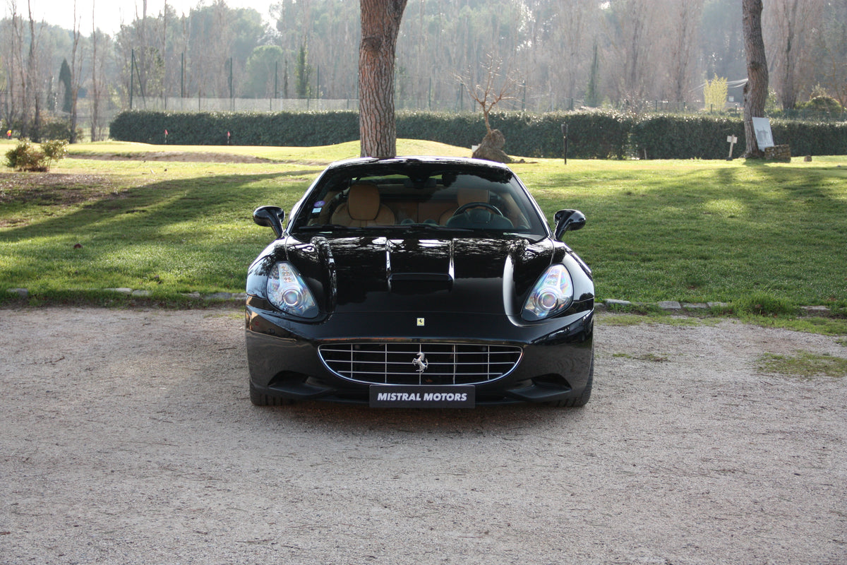 Ferrari California 30 490cv / 49.500km / 127.900€