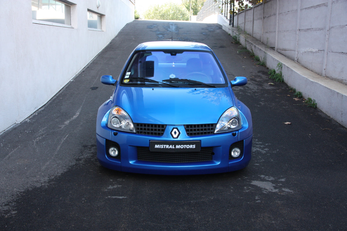 Renault Clio V6 3.0L 255ch Phase 2 / 1ère Main / 66.900€