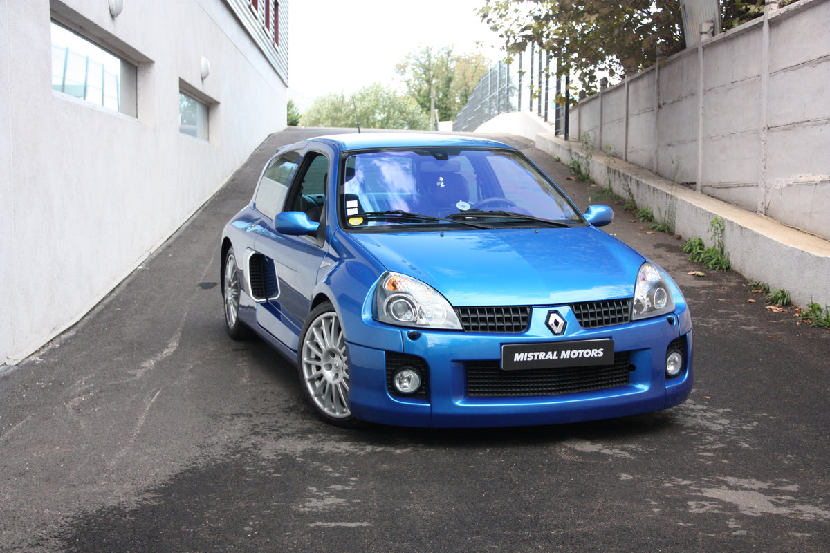 Renault Clio V6 3.0L 255ch Phase 2 / 1ère Main / 66.900€